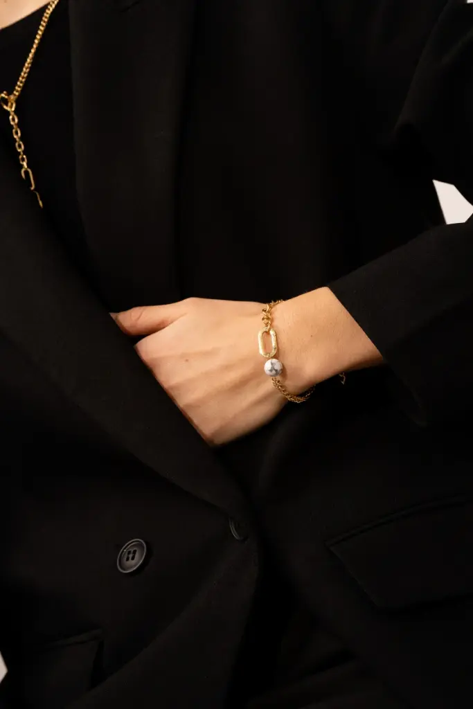 Bracelet Avery - unisex, maille gourmette et boule en pierre naturelle